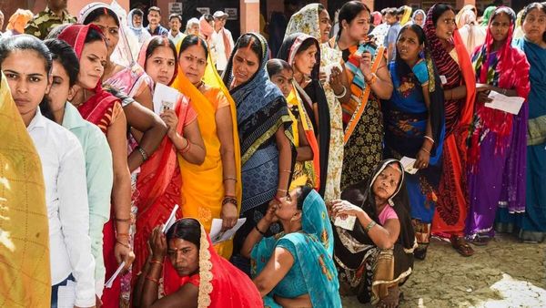 Bihar Election 2025 : બિહારમાં પ્રથમ તબક્કામાં 11 વાગ્યા સુધીમાં 27.65 ટકા મતદાન