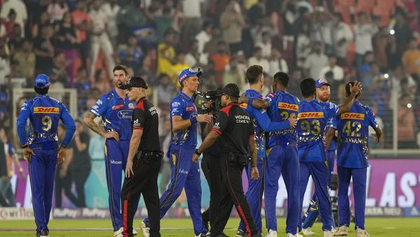 IPL 2026 પહેલા બદલી જશે મુંબઈ ઈન્ડિયન્સની ટીમ? આ 5 ખેલાડીઓને MI કરી શકે છે રિલીઝ