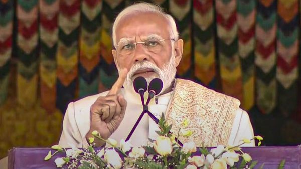 Delhi Blastના પીડિતોને મળ્યા બાદ PM મોદીનું નિવેદન, કહ્યું- જે પણ દોષિત છે, તેને છોડવામાં નહીં આવે