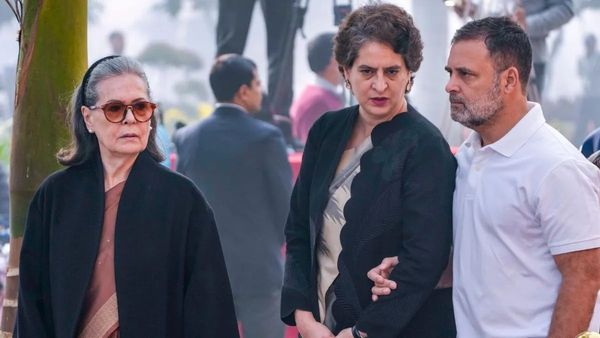 National Herald Case : નેશનલ હેરાલ્ડ મની લોન્ડરિંગ કેસમાં સોનિયા-રાહુલ ગાંધીને મોટી રાહત