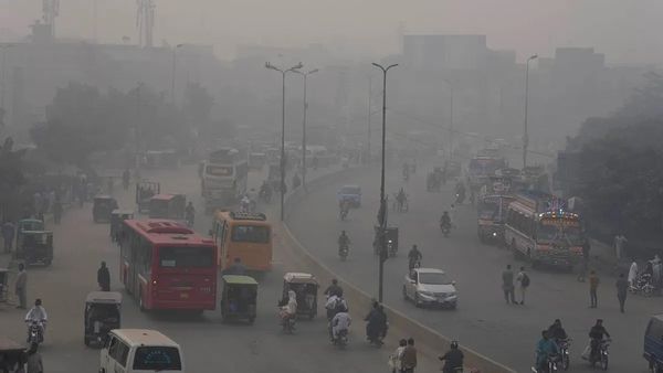 અમદાવાદ શહેરની હવા બની ઝેરી, બોપલમાં હવા સૌથી વધુ પ્રદૂષિત બની, ઠંડી વચ્ચે ધુમ્મસભર્યું વાતાવરણ