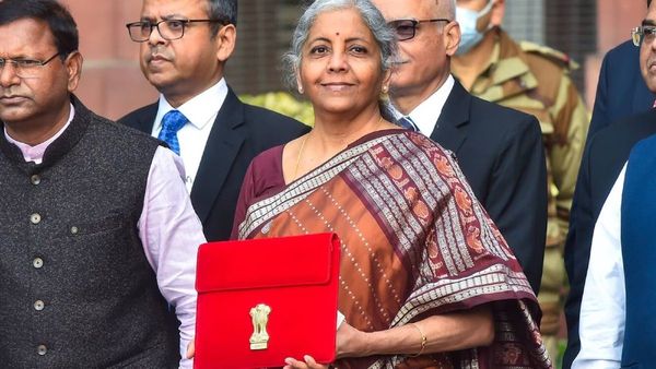 Budget 2026 : મધ્યમ વર્ગ અને ખેડૂતો માટે સરકાર બજેટમાં કરી શકે છે 5 મોટી જાહેરાત