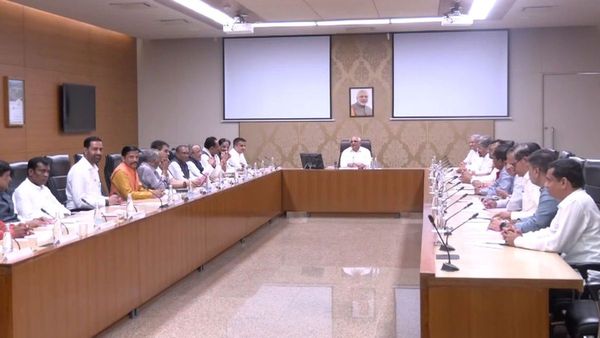 હવે જિલ્લા પંચાયત પ્રમુખોને 1 કરોડની ગ્રાન્ટ મળશે