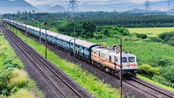 રેલવે મુસાફરો માટે મહત્વના સમાચાર: અમદાવાદ મંડળની આ 3 ટ્રેનોના સમયમાં ફેરફાર, જાણી લો નવું ટાઈમ ટેબલ