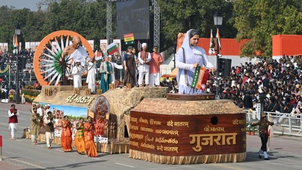 Republic Day Parade 2026 : સતત ચોથા વર્ષે ગુજરાતના ટેબ્લોએ ઇતિહાસ રચ્યો, પ્રથમ સ્થાન મેળવ્યુ