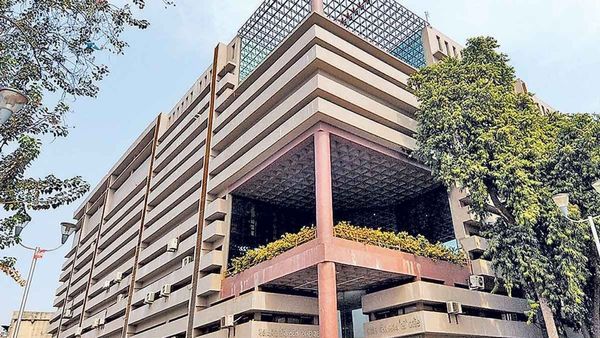 અમદાવાદ કોર્પોરેશન દ્વારા શાહપુર સ્પોર્ટ્સ કોમ્પ્લેક્સને મંજૂરી