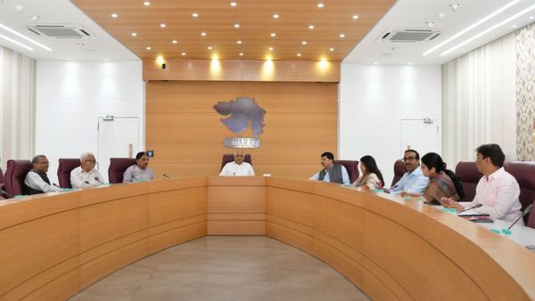 Gandhinagar News: રાજ્યમાં PNG ગેસ અને પેટ્રોલિયમની સ્થિતિ અંગે CM ભૂપેન્દ્ર પટેલની સમીક્ષા બેઠક