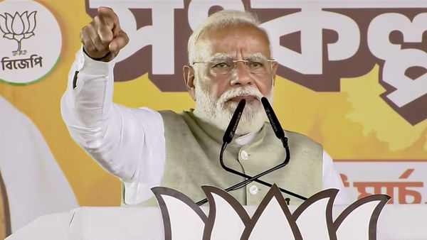 PM Modi In Kolkata: 'રાષ્ટ્રપતિનું અપમાન કર્યું,' કોલકાતામાં PM મોદીનો TMC પર સીધો પ્રહાર