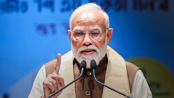 PM Modi In Assam: PM મોદીએ કર્યું શિલોંગ-સિલચર કોરિડોરનું ભૂમિપૂજન, 8 કલાકની સફર 5 કલાકમાં થશે