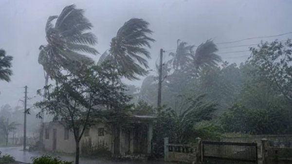 Weather Update: આગામી 8 કલાક ખતરનાક! 13 રાજ્યોમાં વાવાઝોડા અને ભારે વરસાદનું રેડ એલર્ટ, વીકેન્ડ પર ઘરની બહાર ન