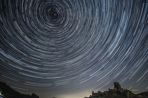 ચંદ્ર સાથે એક લાઇનમાં જોવા મળશે પાંચ ગ્રહ, ગુજરાતમાં કઈ રીતે જોઈ શકાશે?