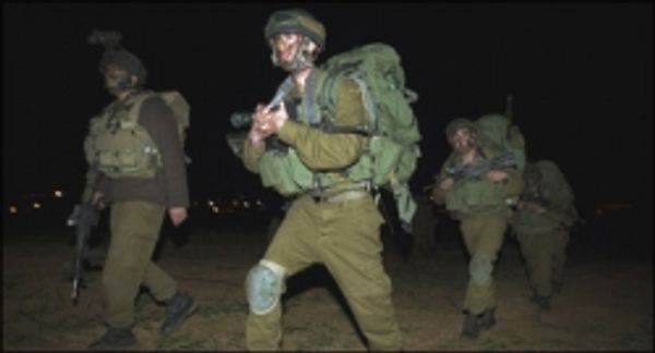 इसराइली सेना गज़ा पट्टी में घुसी