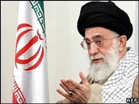 नहीं बदला अमरीकी नज़रिया: ख़ामनेई