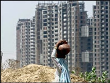'नए साल का तोहफ़ा भयानक था'