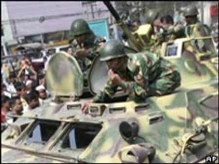 'विद्रोही जवानों पर हत्या का आरोप'