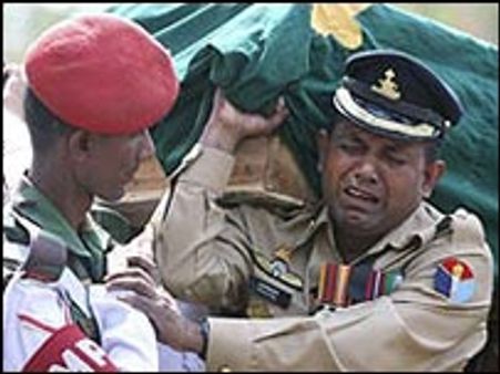 बांग्लादेश ने मरनेवालों की संख्या घटाई