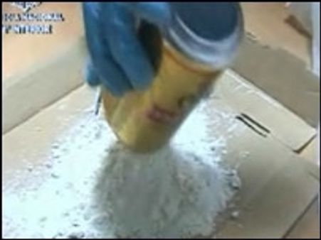 कोकीन की तस्करी का नायाब तरीक़ा