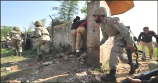 पुलिस अकादमी पर दोबारा सेना का नियंत्रण