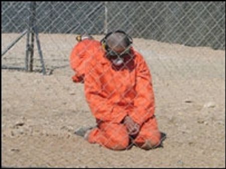 'उत्पीड़न' संबंधी दस्तावेज़ सार्वजनिक हुए