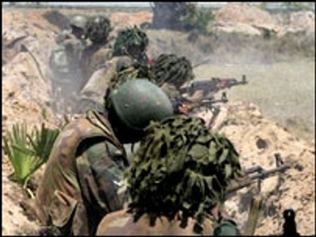 श्रीलंका में भीषण जंग जारी