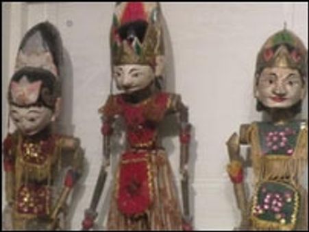 ज़रा संभल कर चलें लाहौर में...