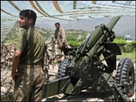 'अस्तित्व की लड़ाई लड़ रहा है पाक'