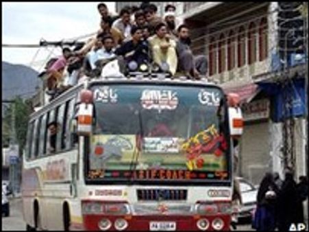 पाकिस्तान चरमपंथियों को हराए: हॉलब्रुक