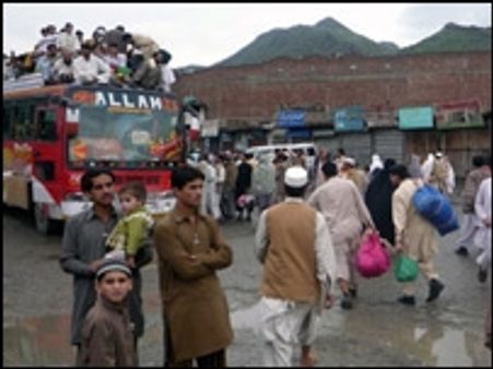 मिंगोरा से हज़ारों लोगों का पलायन