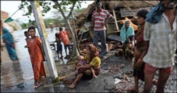 तूफ़ान 'आइला' ने 155 लोगों की जान ली