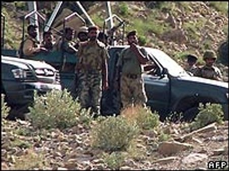 हमले में 12 पाक सैनिक मारे गए