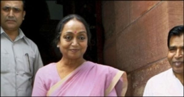 मीरा कुमार बनीं पहली महिला स्पीकर