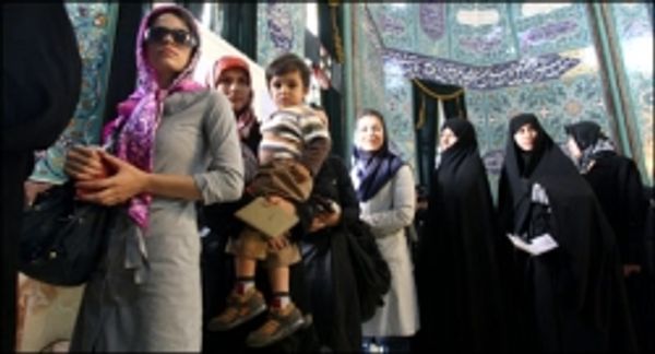 ईरान में 'अहमदीनेजाद राष्ट्रपति चुनाव जीते'