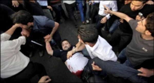 ईरान में विपक्ष की रैली पर गोलीबारी