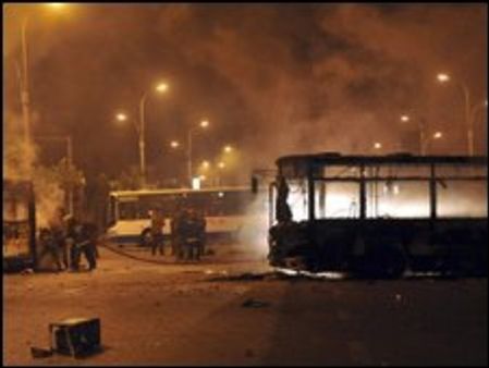 शिनजियांग में कड़ी सुरक्षा, जिंताओ लौटे