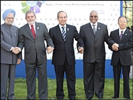 जी-आठ में जलवायु परिवर्तन पर ध्यान