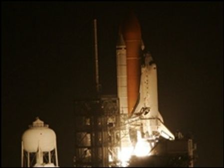 डिस्कवरी नए मिशन पर रवाना