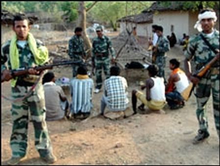 पुलिस अधिकारी की रिहाई का सौदा