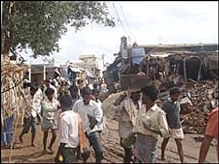 बाढ़ से बारह हज़ार करोड़ का नुकसान