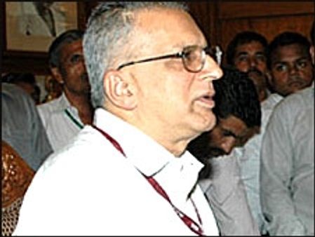 माओवादी भी आतंकवादी हैं: गृह सचिव