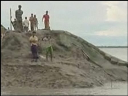 बांग्लादेशः नाव दुर्घटना, कई लापता