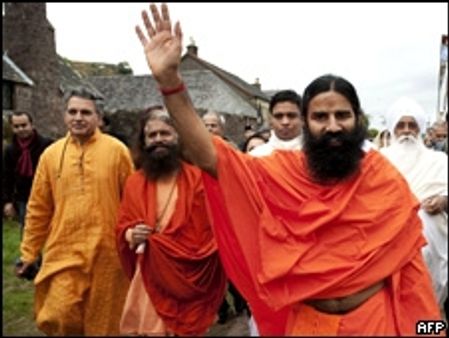 बाबा रामदेव के राजनीतिक नुस्खे