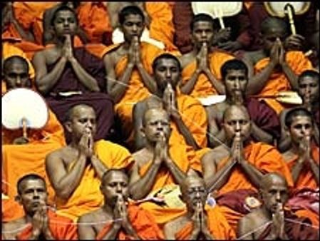 बौद्ध धार्मिक नेतृत्व श्रीलंका के हालात पर चिंतित
