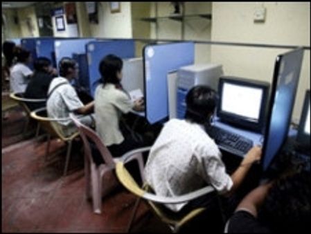 इंटरनेट स्वतंत्रता बढ़ाने पर अमरीकी आदेश