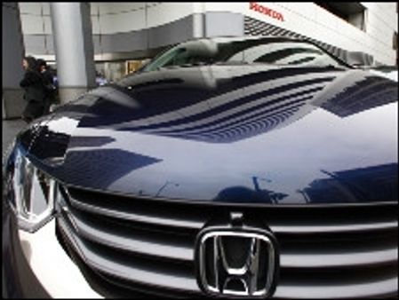 होंडा चार लाख कारें वापस लेगा