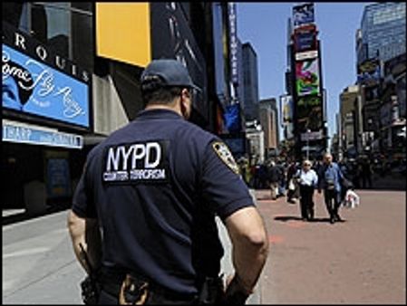 चरमपंथियों से नाता रखा तो नागरिकता गई