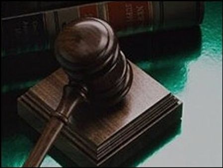 नक़ल करते पकड़े गये पांचों जज निलंबित