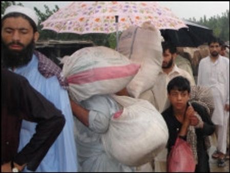 स्वात में बाढ़ से भारी तबाही