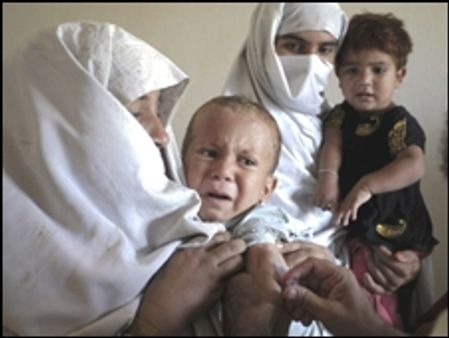 बारिश ने बाढ़ प्रभावितों की मुश्किलें बढ़ाई