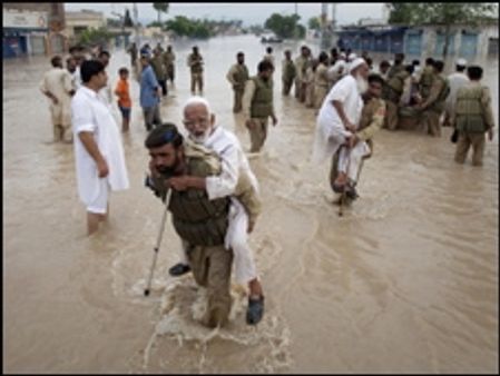 स्थिति गंभीर, पाक ने मदद की गुहार लगाई