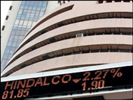 सेंसेक्स 19 हज़ार के पार